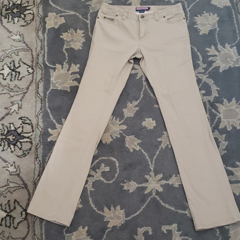 Vineyard Vines khaki Jean's Saylor fit size 6